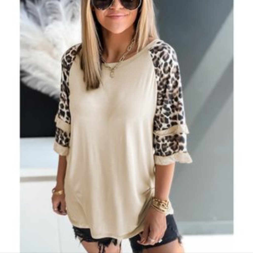 Women's Leopard print short sleeve boutique blouse ruffle detail NWOT beige